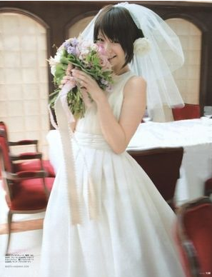 モデルの結婚式でのお洒落すぎる人気の髪型を一挙公開